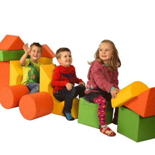 Bausteinsatz-Paula - Großbausteine Medi werden empfohlen für Kinder zwischen 2 und 4 Jahren