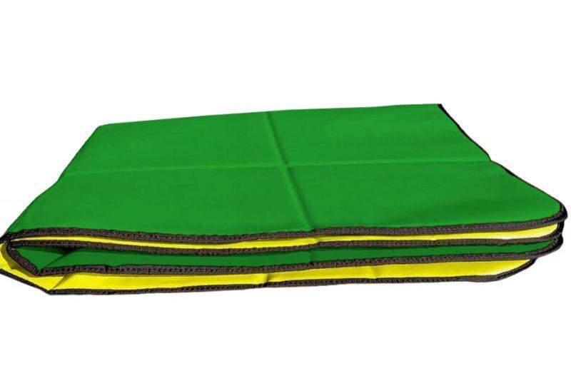 Krabbelmatte zusammengelegt