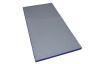 Fallschutzmatte-Rueckseite-dunkelblau - der Boden der Turnmatte ist ausgestattet mit einem Antirutschmaterial