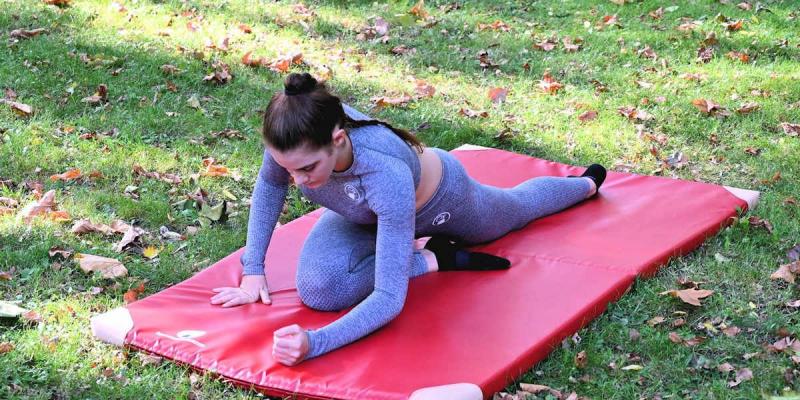 Mit der MY RED MAT sind Sie bestens ausgestattet für Gymnastik, Aerobic und Akrobatik.