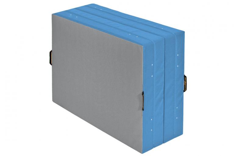 Klappbare Weichbodenmatte in hellblau ist in verschiedenen Größen lieferbar.